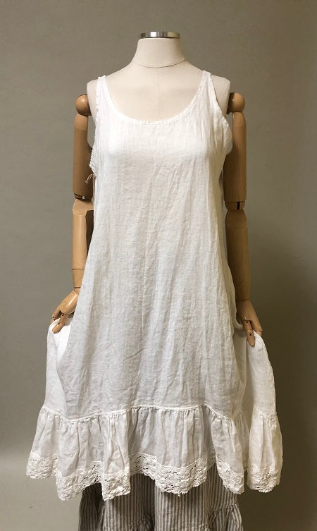 Nicole Slip Cluny Lace Trim White Hankie / S