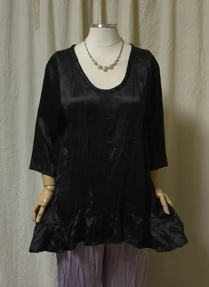 Poets Tee Satin
