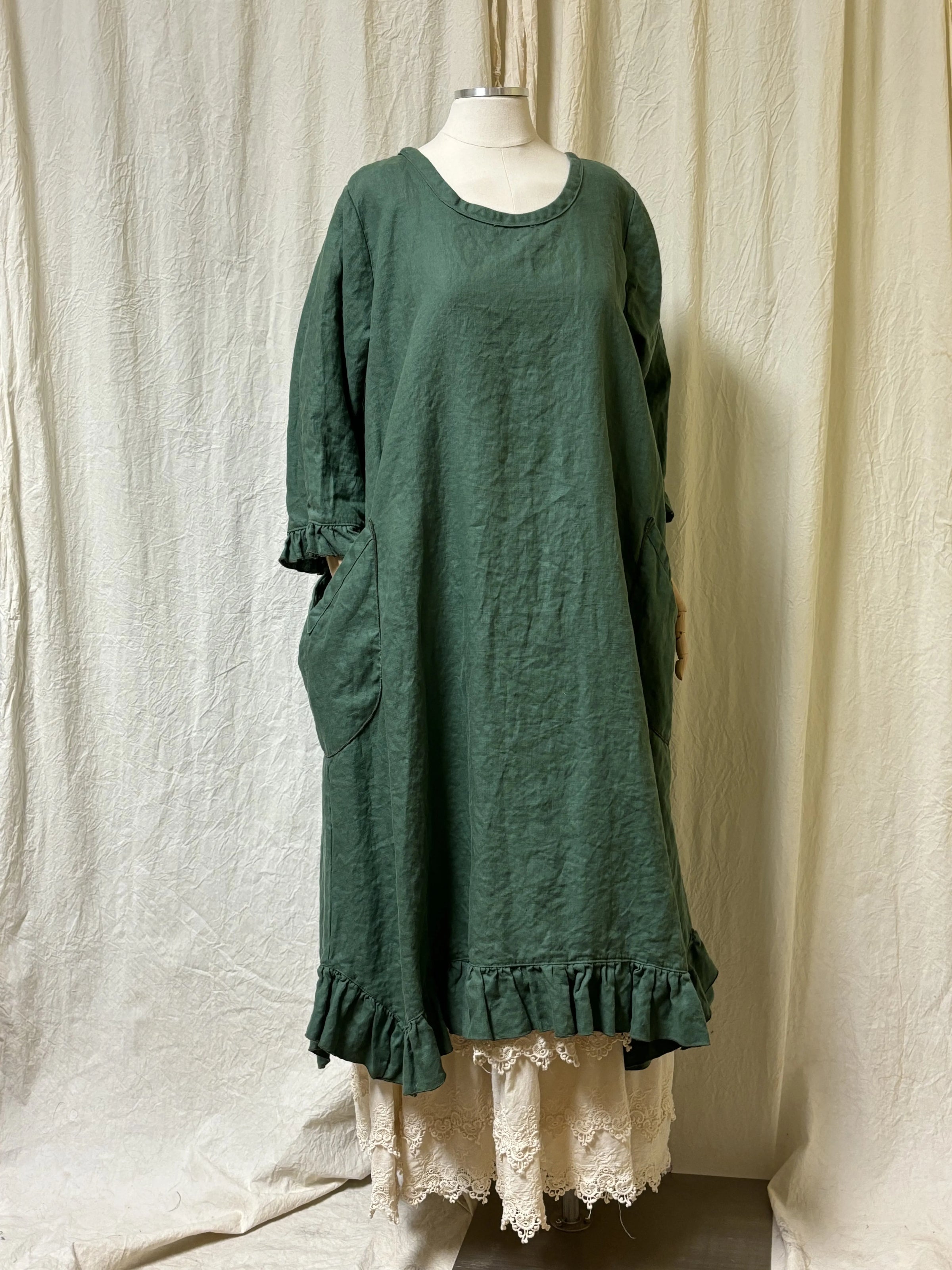 Alexandra Over Smock Linen Sangria / M Alexandra Over Smock Linen Sangria / M