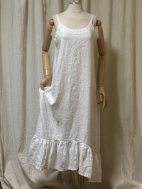 Julianne Slip Hankie Linen