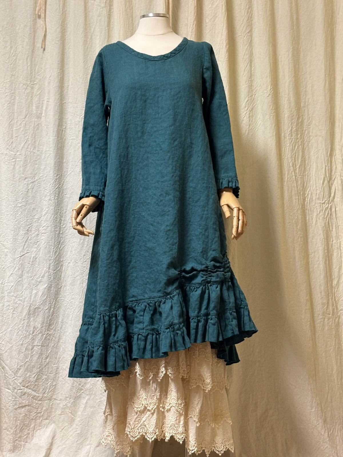 Babette's Dress, Linen - Heart's Desire Clothing