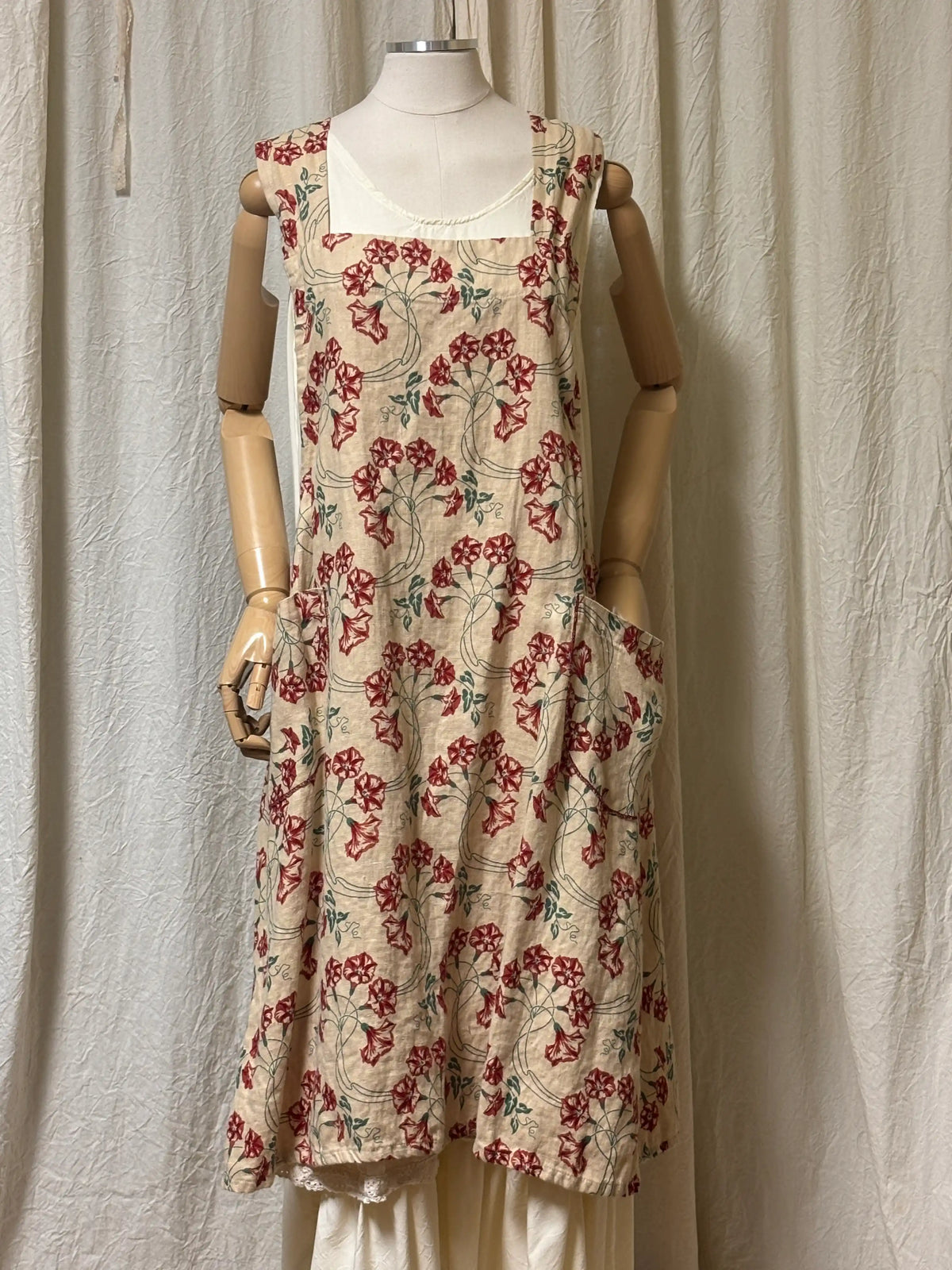 Liza Apron Linen - Heart's Desire Clothing