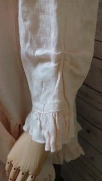 Lola Top in Linen, USA