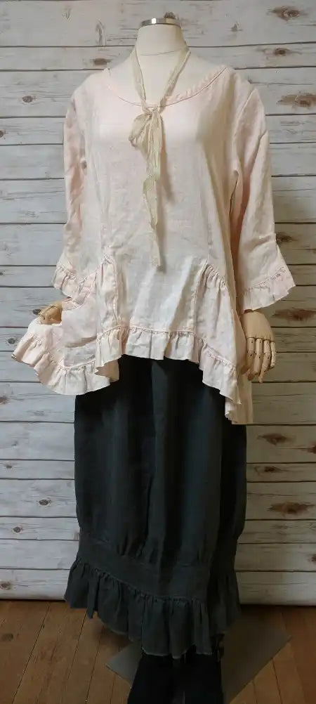 Lola Top in Linen, USA