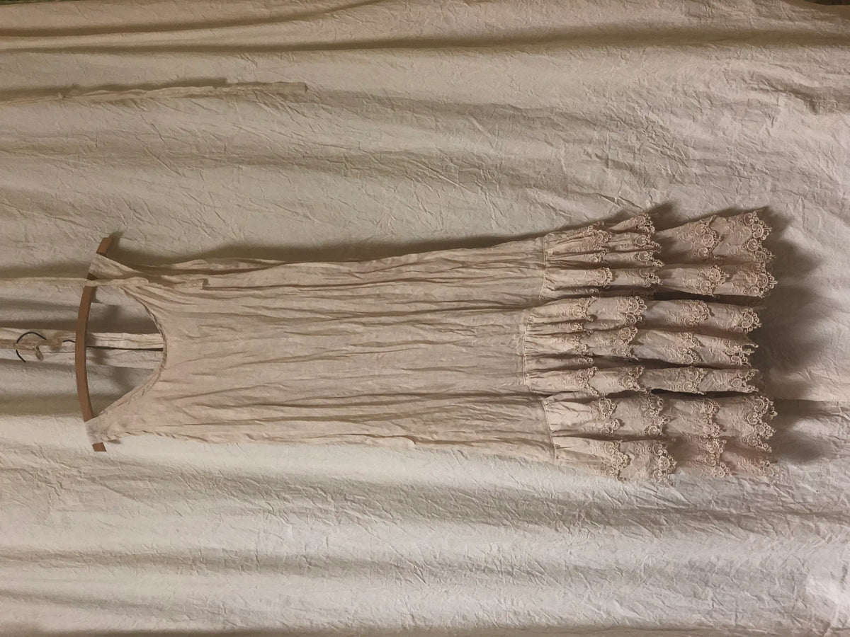 Clair Slip, Linen