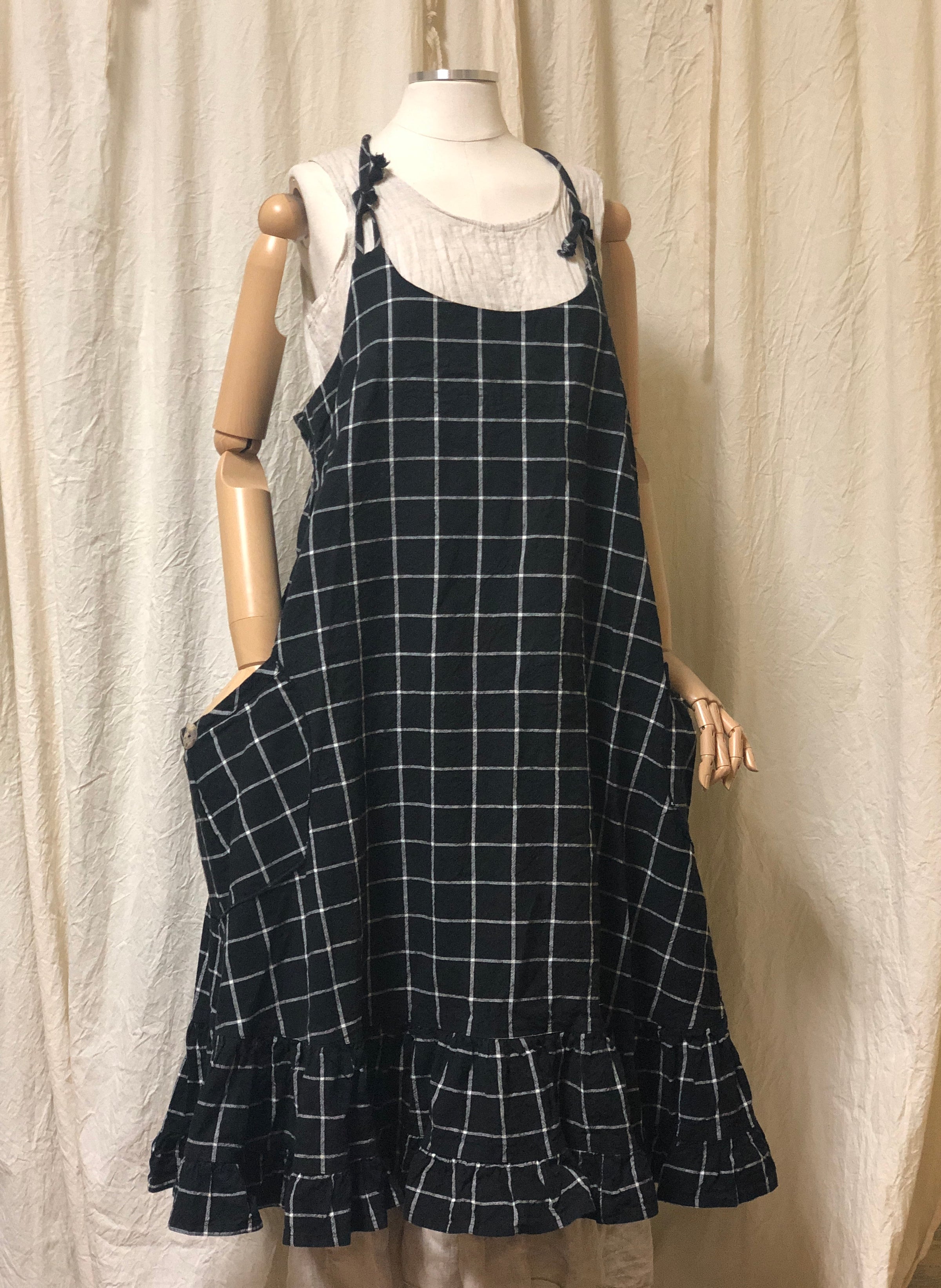 Emma Pinafore, Linen Dark Grey / M Emma Pinafore, Linen Dark Grey / M
