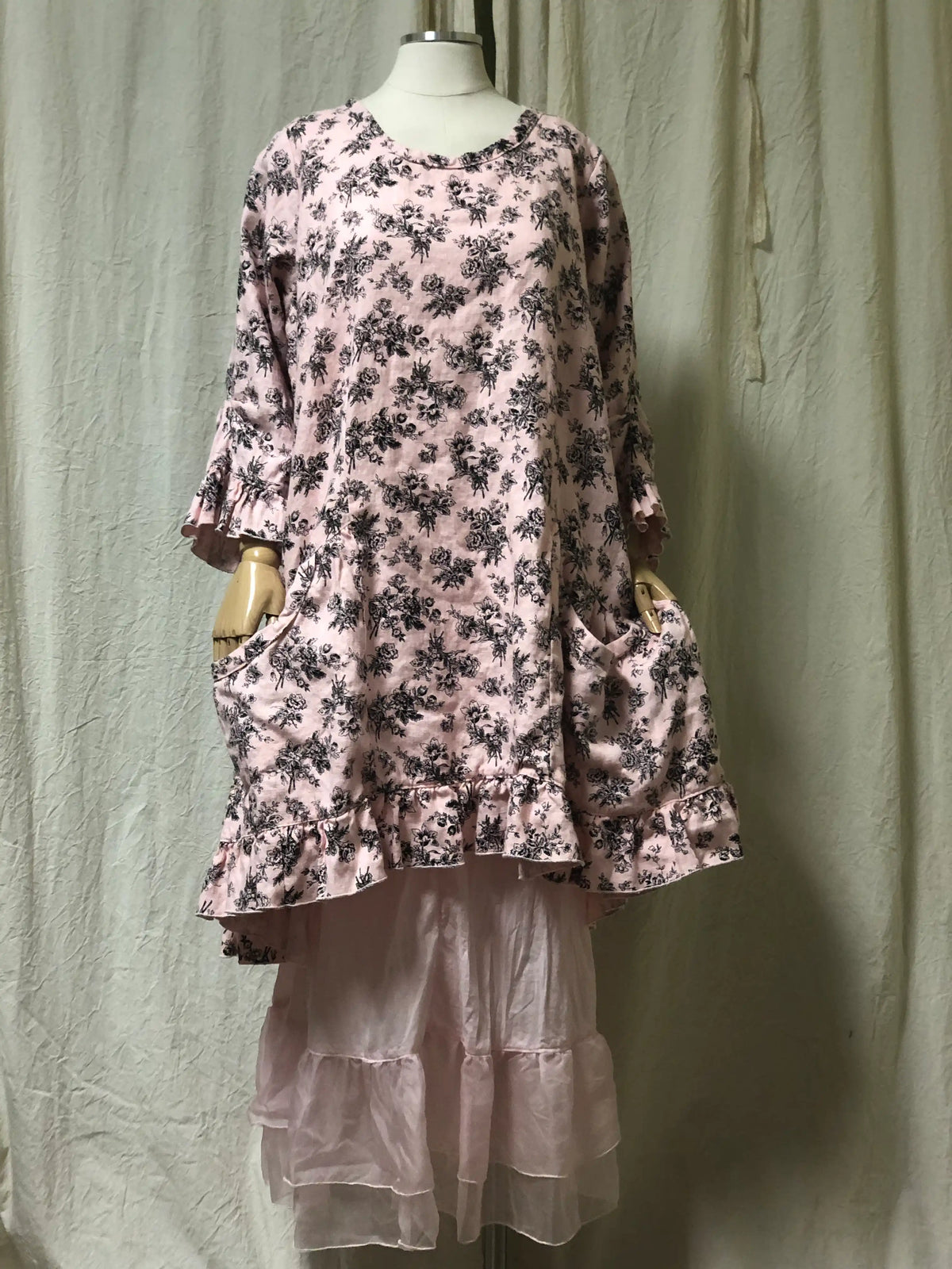 Tea Dress in Linen, USA