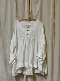 Artist Top in Linen