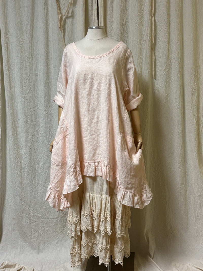 Flutter Top Elbow Sleeve in Linen