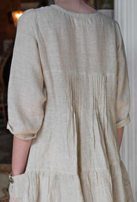 Tuck Top Linen By Grace