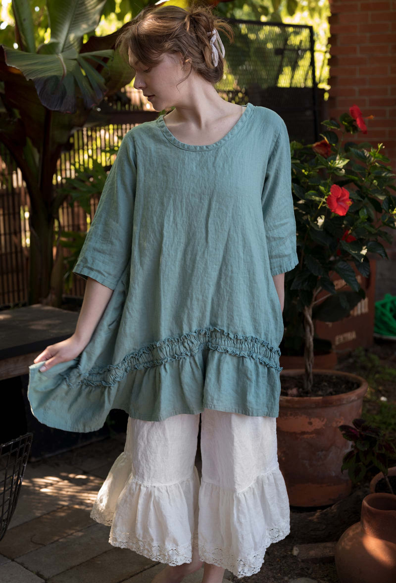 Nicole Top in Linen, USA