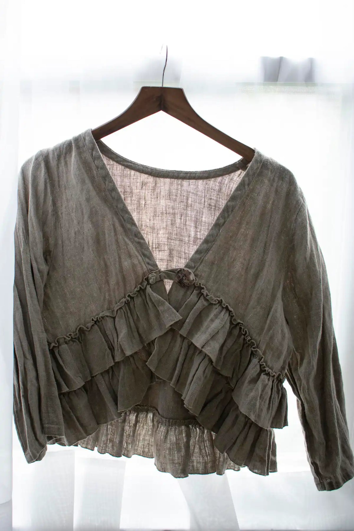 Ruffle Jacket in Linen, USA