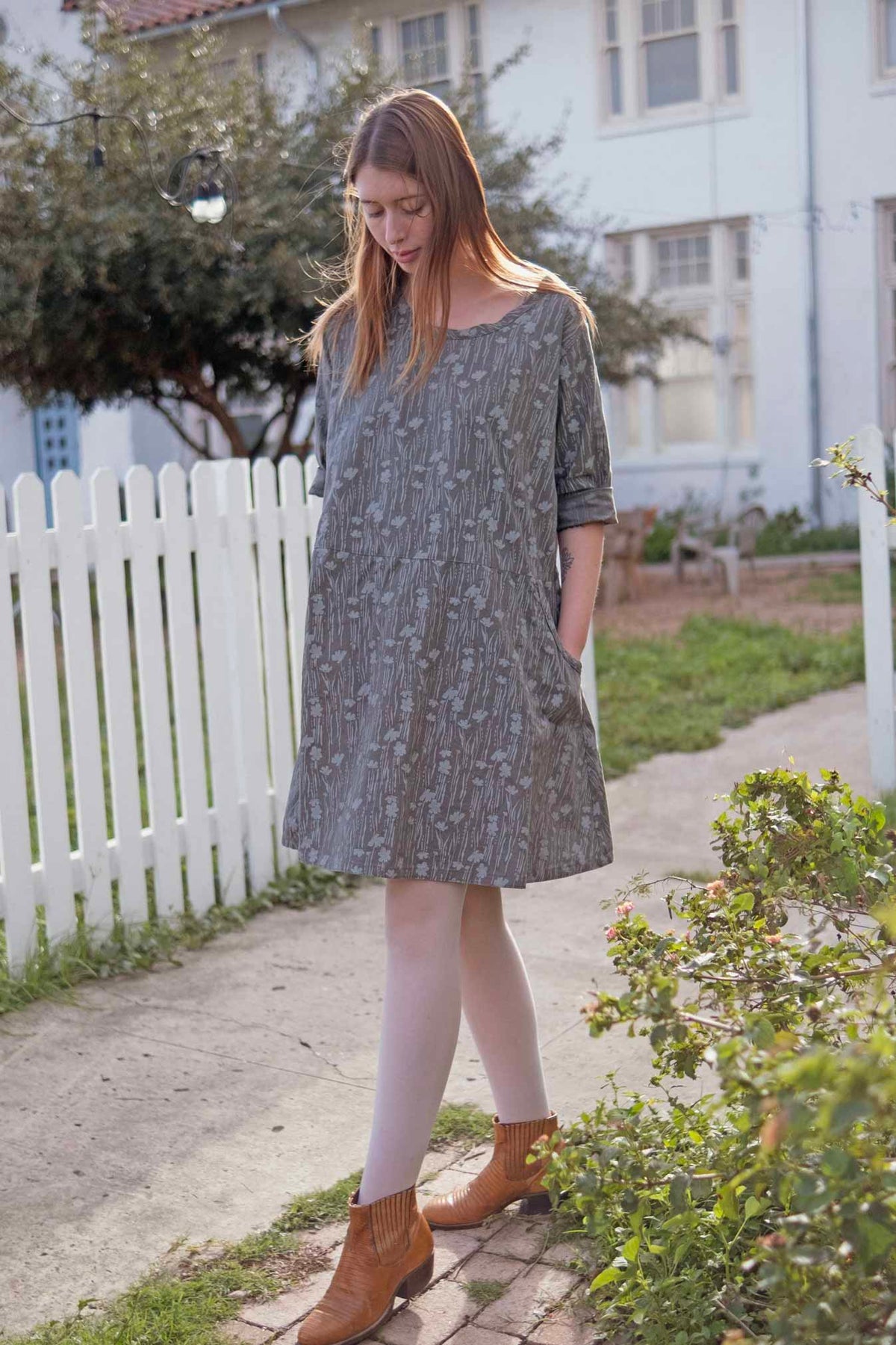 Tabitha Dress, Linen Cotton Flax Grey Floral Vine / 1X Tabitha Dress, Linen Cotton Flax Grey Floral Vine / 1X