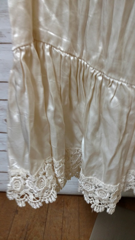 Midi Slip Satin Lace Trim Tea Stain, USA