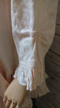 Lola Top in Linen, USA