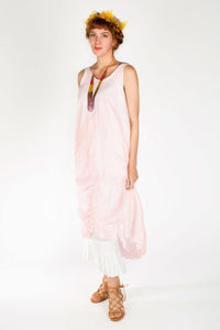 Janis Bloomer Long, Linen